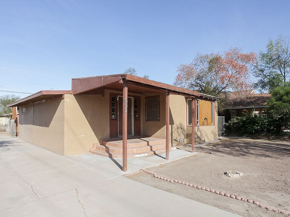 1st image of 692 El Centro Ave
