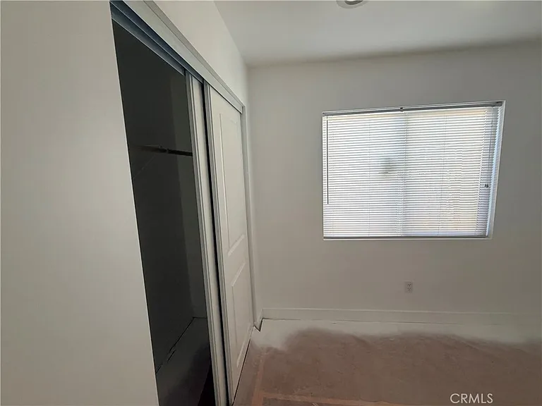 988 Valencia St #6 — Photo 9