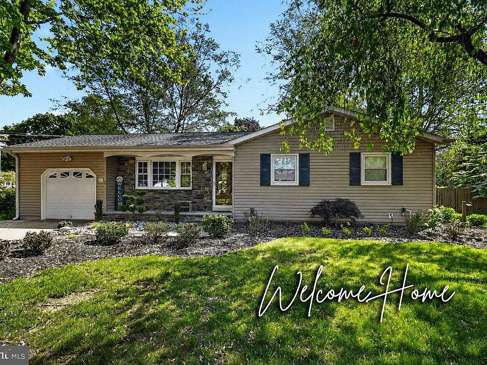 1st image of 14 Hope Valley Dr