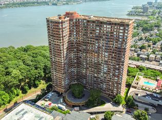 100 Old Palisade Rd APT 2909, Fort Lee, NJ 07024