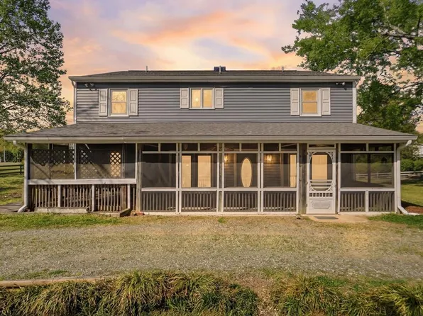 419 Bull Creek Dr, Lancaster, VA 22503