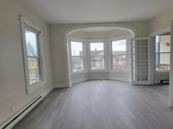 120 North St #1F, Willimantic, CT 06226