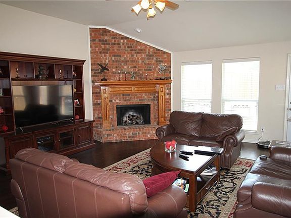 3rd image of 15763 Durango Dr