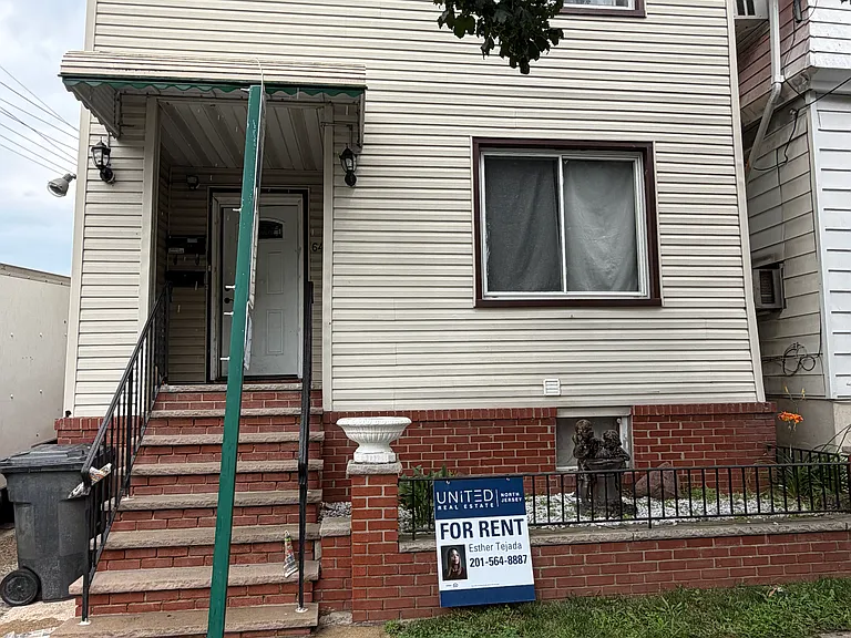 64 Seger Ave #2 — Photo 10