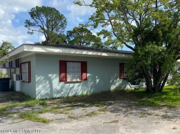4502 Newman Ave, Pascagoula, MS 39581