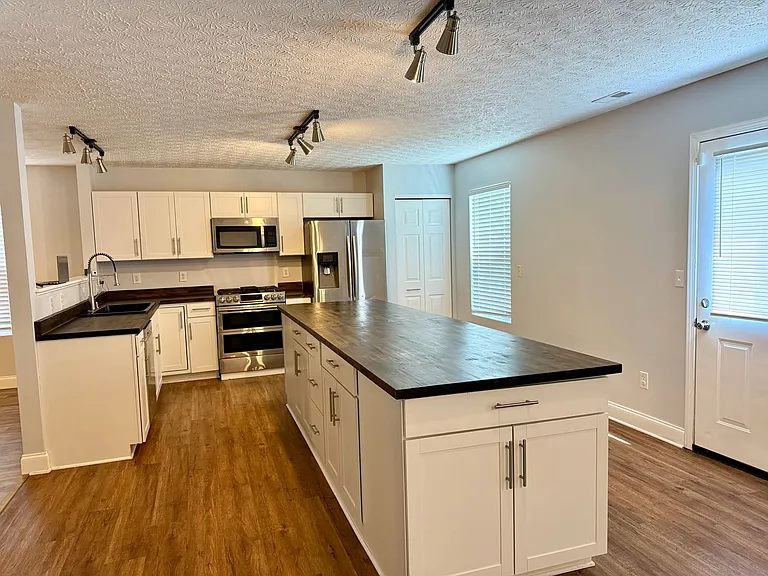 8163 Royal Elm Dr — Photo 5
