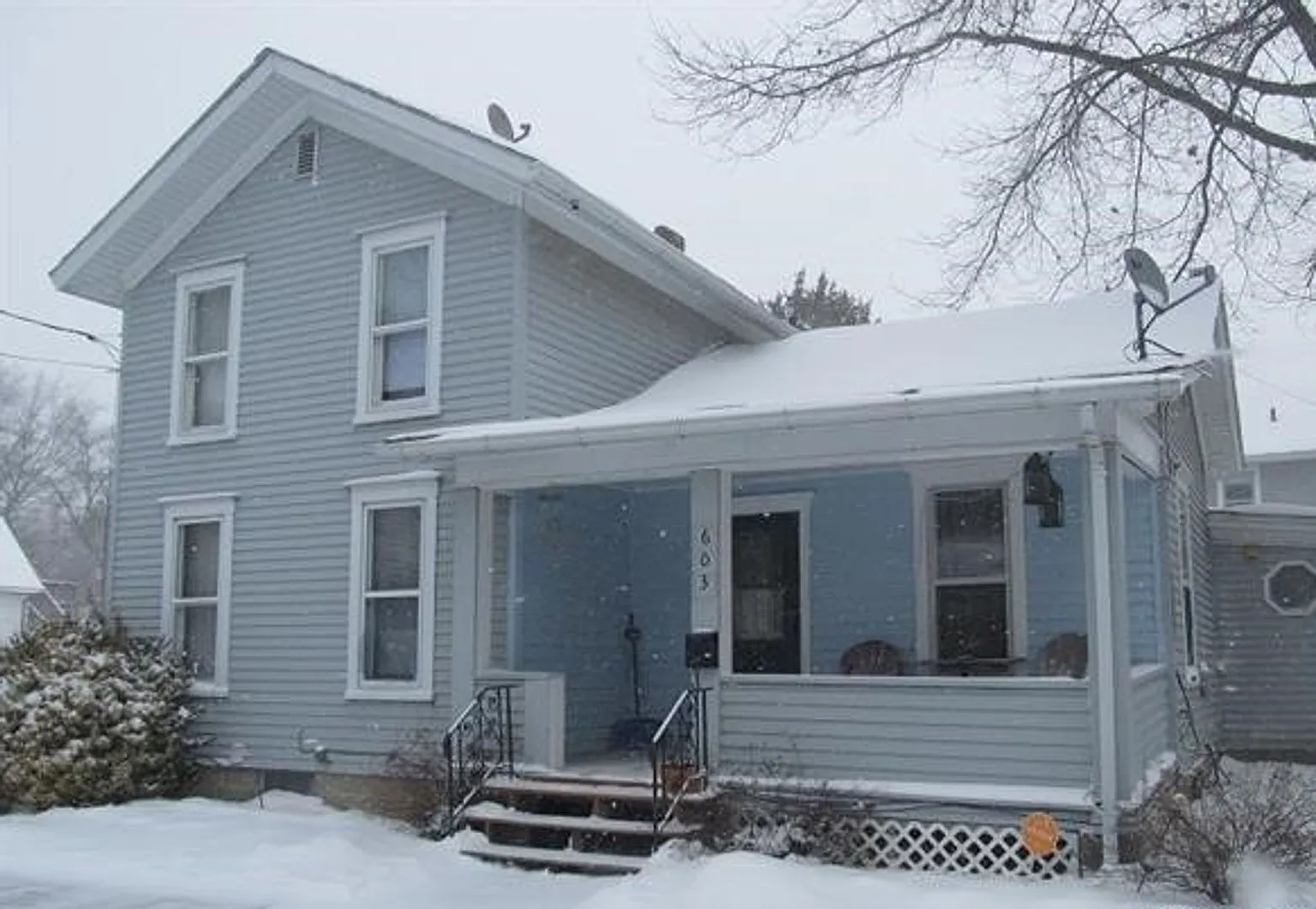 603 S High St photo 1