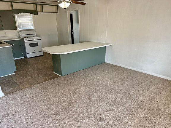 2nd image of 904 5th St