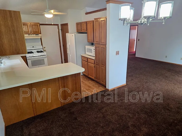 5310 Brookview Dr — Photo 8