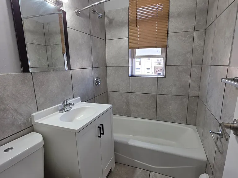 335 Wells St #2B — Photo 11