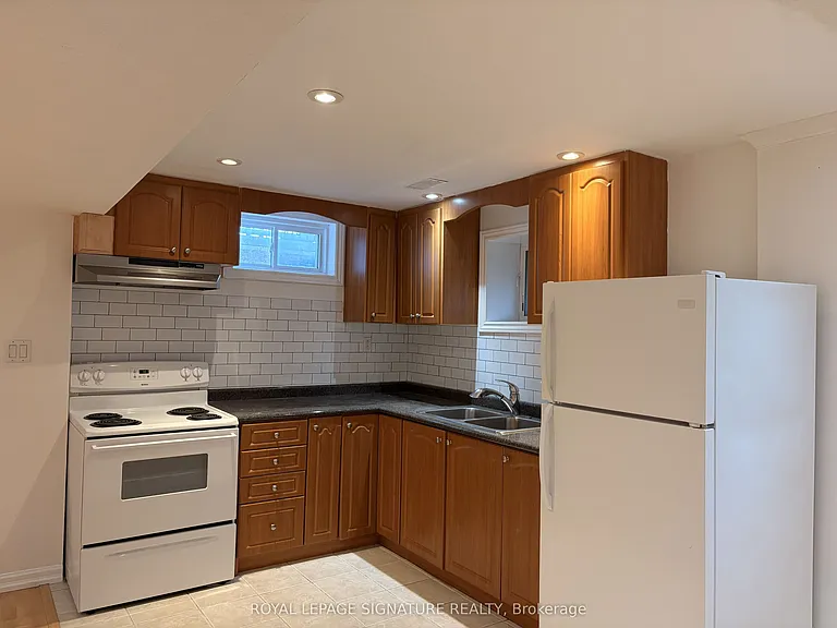 Falling River Dr — Photo 7