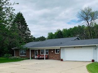 23314 Fairview Rd, Anamosa, IA 52205