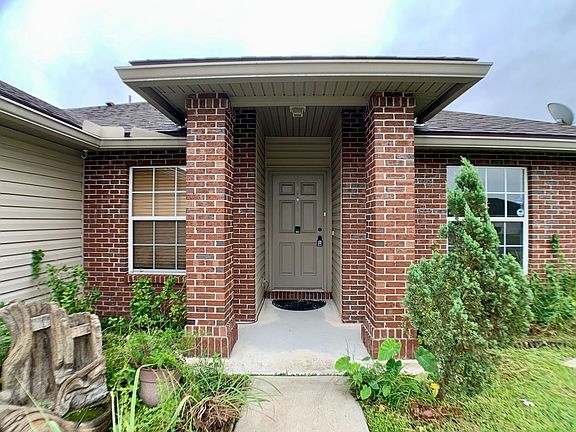 3rd image of 6471 Silk Leaf Ln