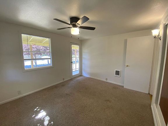 5th image of 710 W Broccoli St
