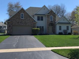 1019 Hialea Ct, Holland, OH 43528