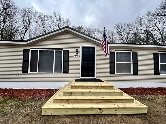 2nd image of 7083 Creekside Dr