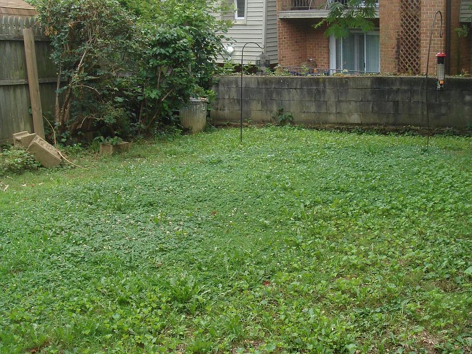 2nd image of 12 Clayton Ct