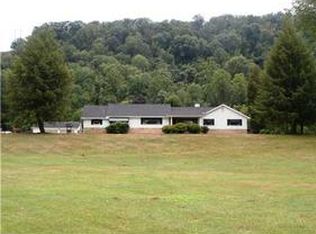 2199 Winfield Rd, Winfield, WV 25213