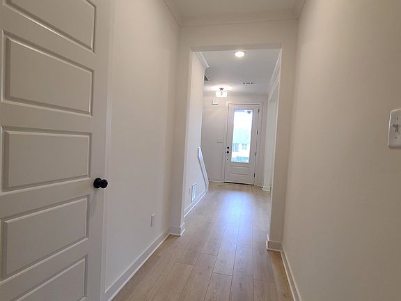 2nd image of 532 Mount Ivy Dr