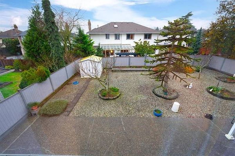 Surrey House for rent - 3 Bedrooms — photo 16