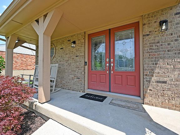 4th image of 3300 Greenmount Dr