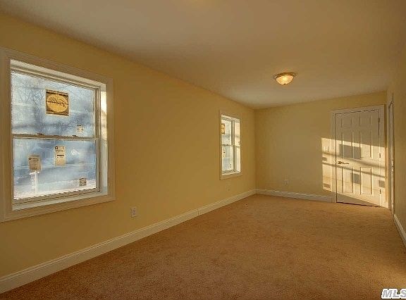 5th image of 611 Cedar Ave