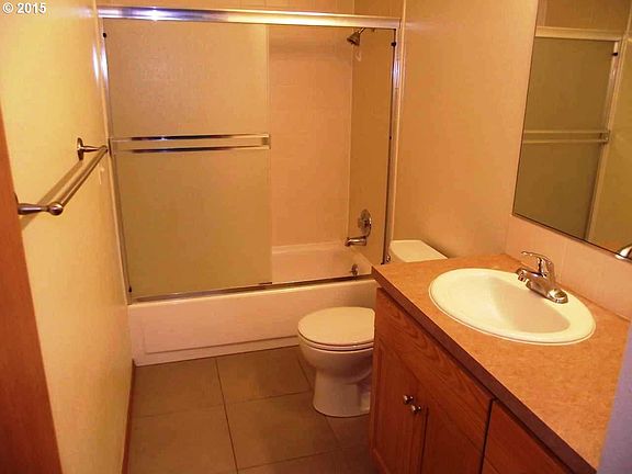 5th image of 6013 NE 58th St