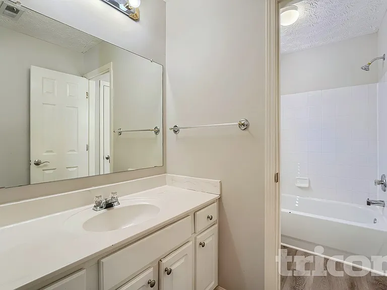 3433 Palm Cir NW — Photo 16