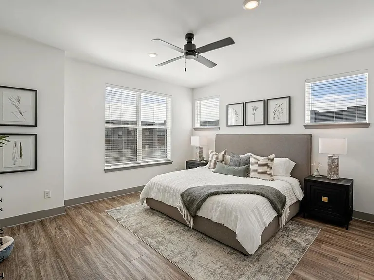 8847 Meridian Way — Photo 12