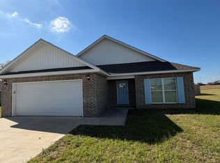 562 Gritney Rd, Daleville, AL 36322