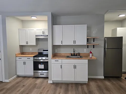 164 Grove St #1S Photo 1