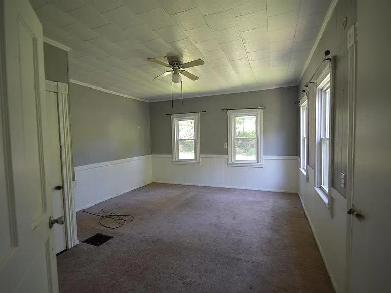 26 Weider St — Photo 10
