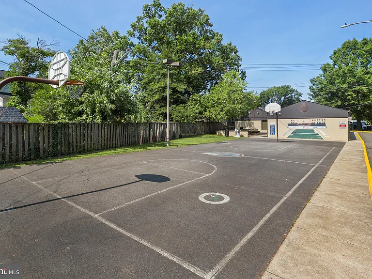 10739 Hinton Way — Photo 23
