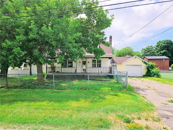 4510 John St, Niagara Falls, NY 14305