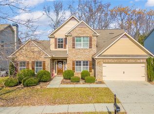4050 Whitfield Oak Way, Auburn, GA
