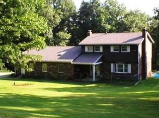 631 County Line Rd, Acme, PA 15610