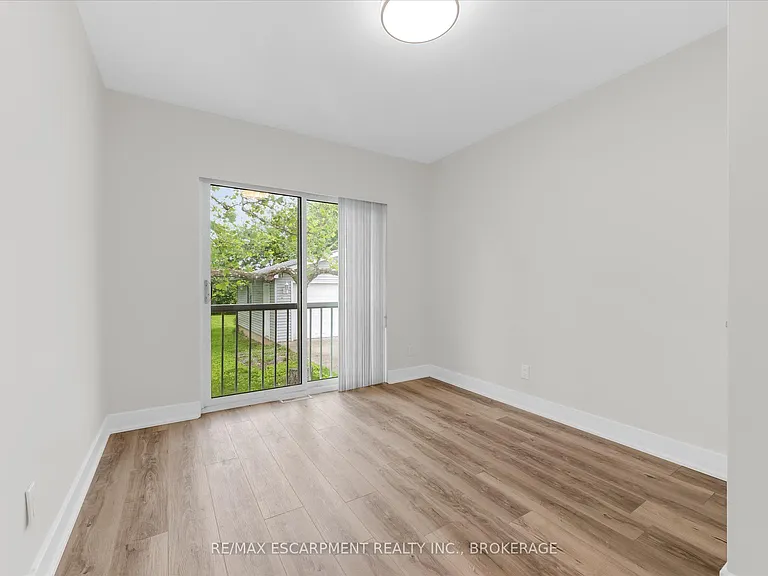 18 Bonavem Dr #1 — Photo 10
