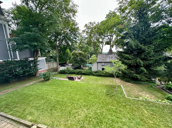 13 Pratt St #2, Providence, RI 02906