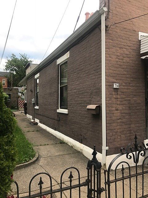 2nd image of 716 Philadelphia St