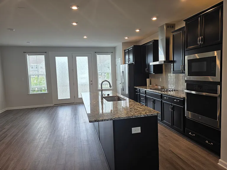 412 Bulkhead Pl — Photo 9
