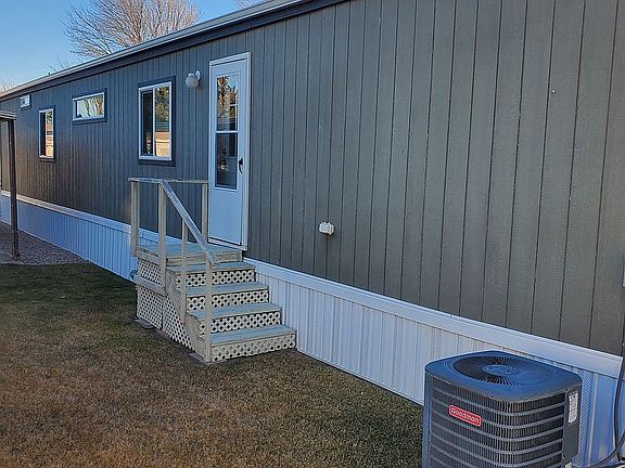 3rd image of 1050 E 800th St N #22