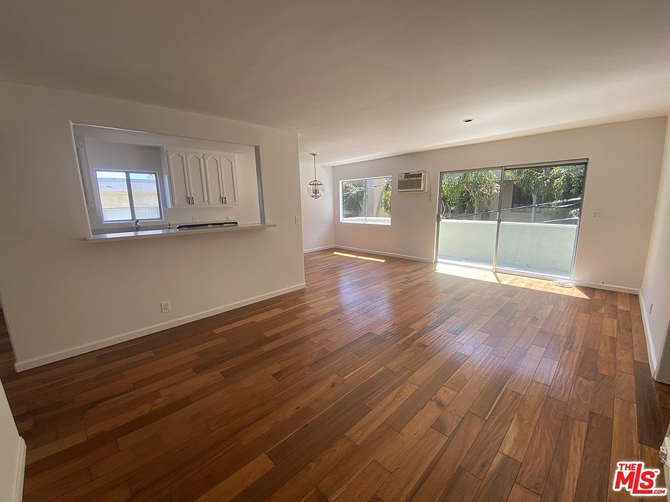 1st image of 743 N Sweetzer Ave #205