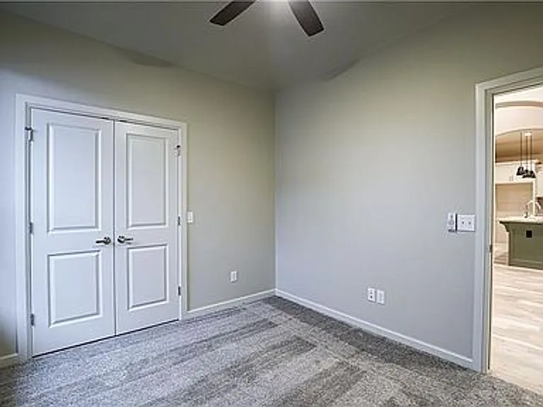 7712 NW 136th Ter — Photo 24