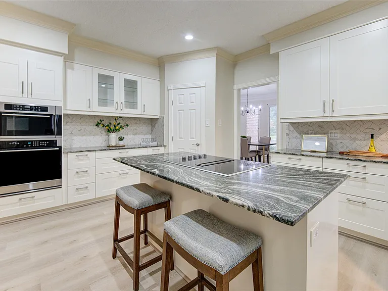 714 Last Arrow Dr — Photo 16