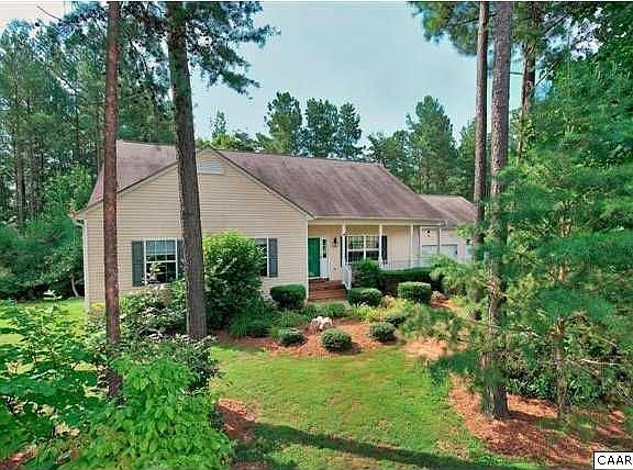 2nd image of 170 Cypress Cir