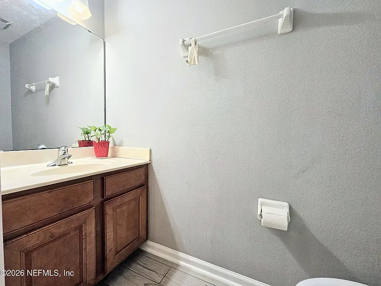 535 Wooded Crossing Cir — Photo 32