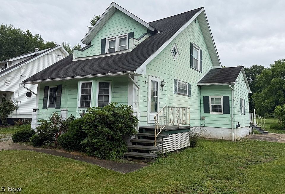 1st image of 22177 Alden Ave