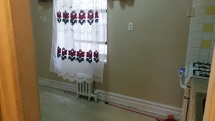 Sold by Starealty Estate LLC