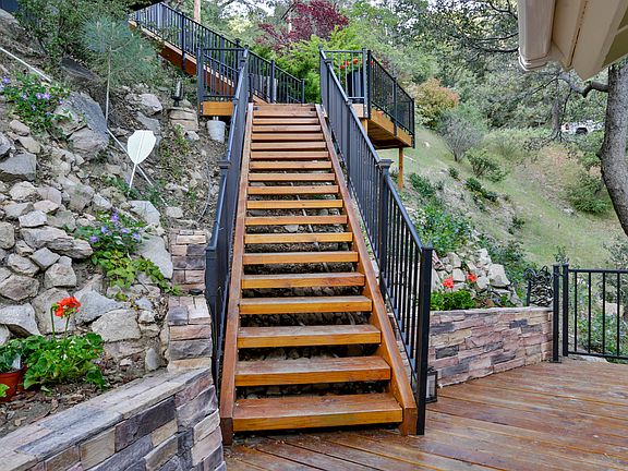 4th image of 27565 Alpen Dr