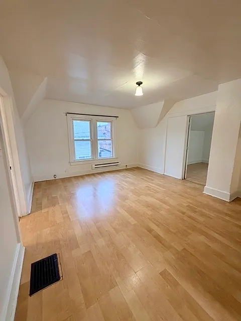 611 North Broadway - A - U... — Photo 4